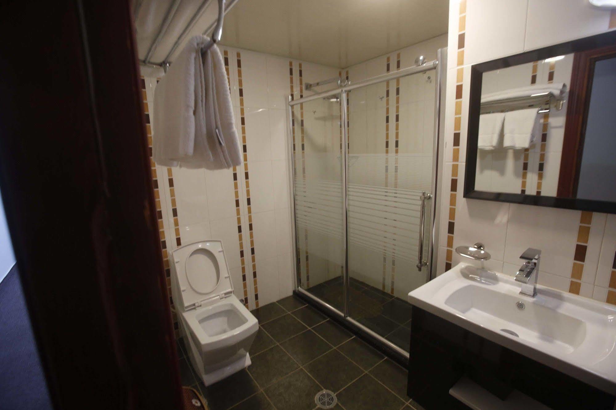 Abu Mazen Hotel Hebron Exterior photo